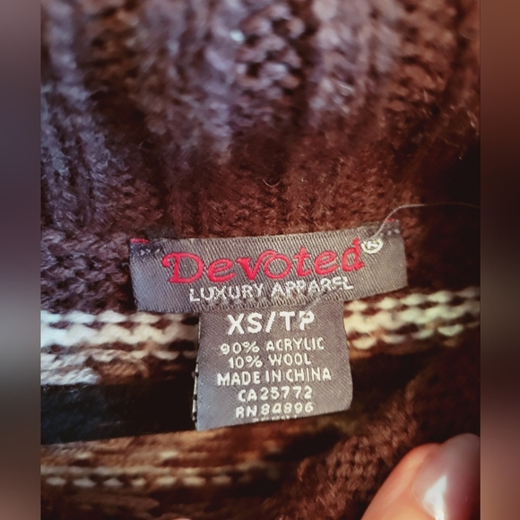 DEVOTED Short Sleeve Long Sweater - Picture 4 of 4